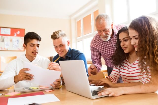 curso direccion de centros educativos iseie