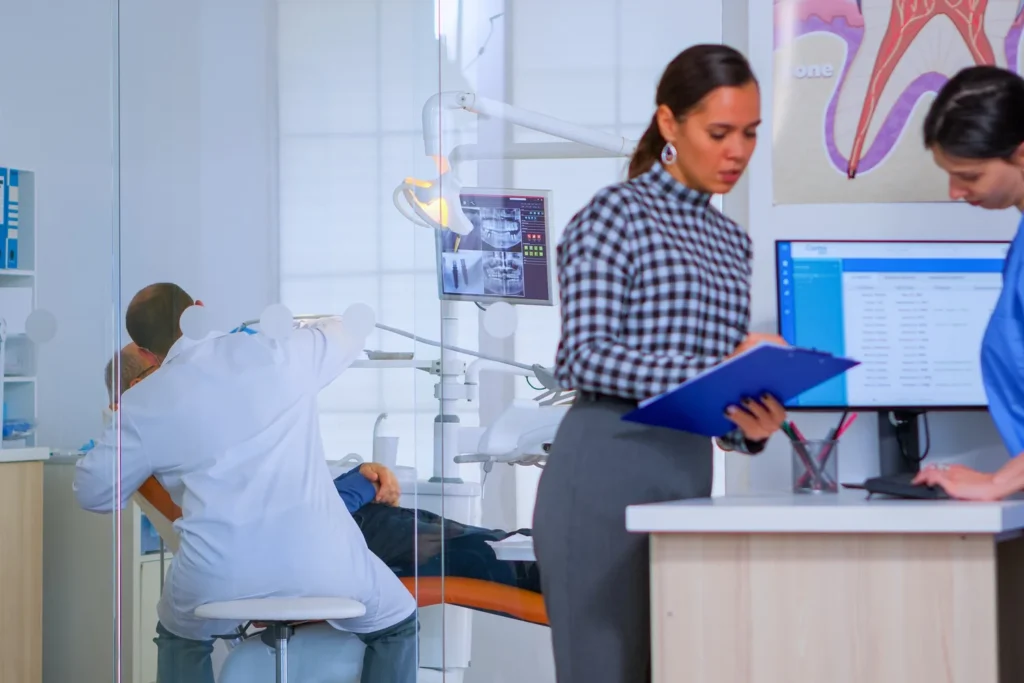 Curso de Gestión de Clínica Odontológica 1