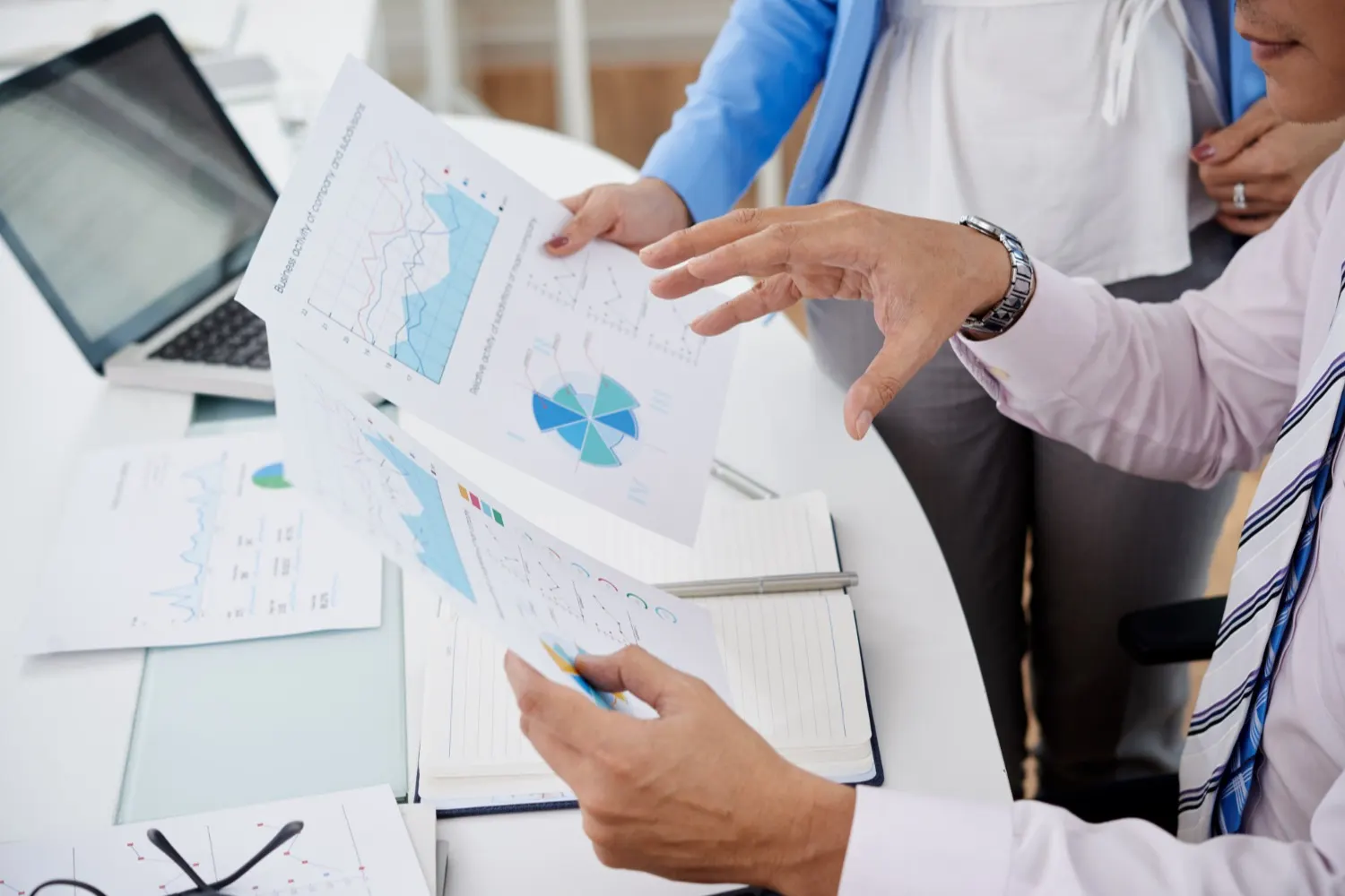 Maestría en Analítica y BI para Clínicas Estéticas KPIs Cohortes y LTV Maestría en Analítica y BI para Clínicas Estéticas KPIs Cohortes y LTV 1