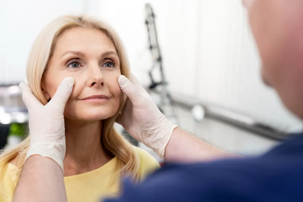 Maestría en Blefaroplastia y Rejuvenecimiento Periocular Avanzado 1