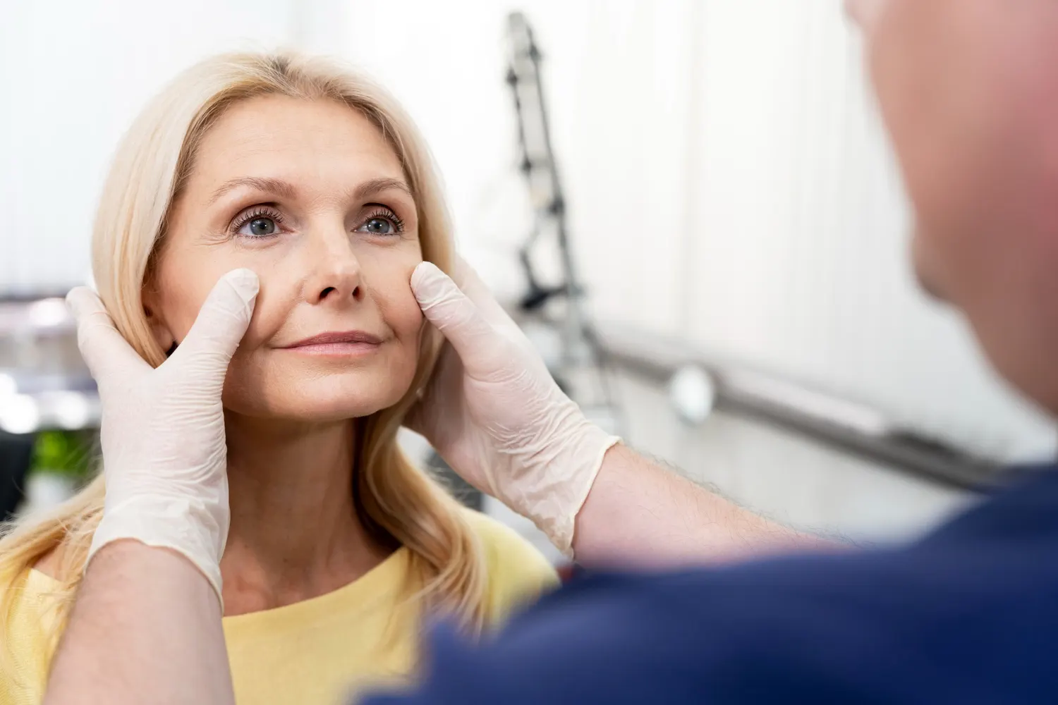 Maestría en Blefaroplastia y Rejuvenecimiento Periocular Avanzado Maestría en Blefaroplastia y Rejuvenecimiento Periocular Avanzado 1